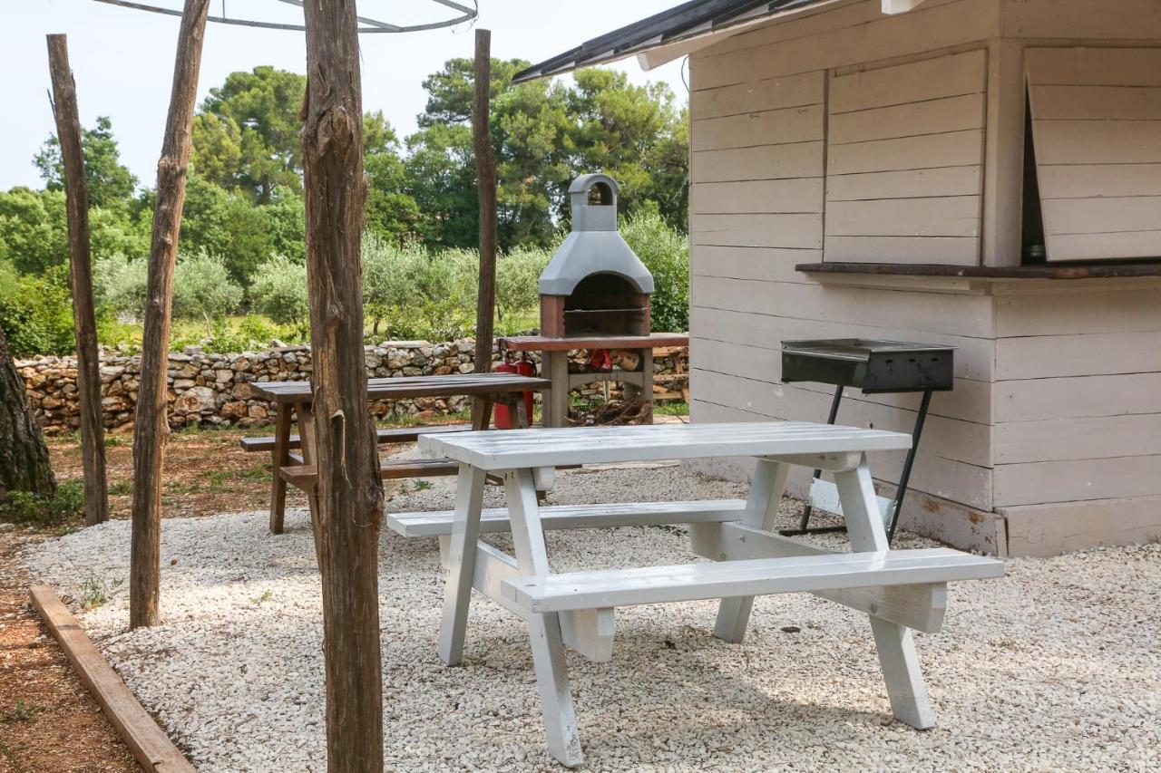 Camp 'Dvor' bell tent accommodation Manjadvorci Esterno foto