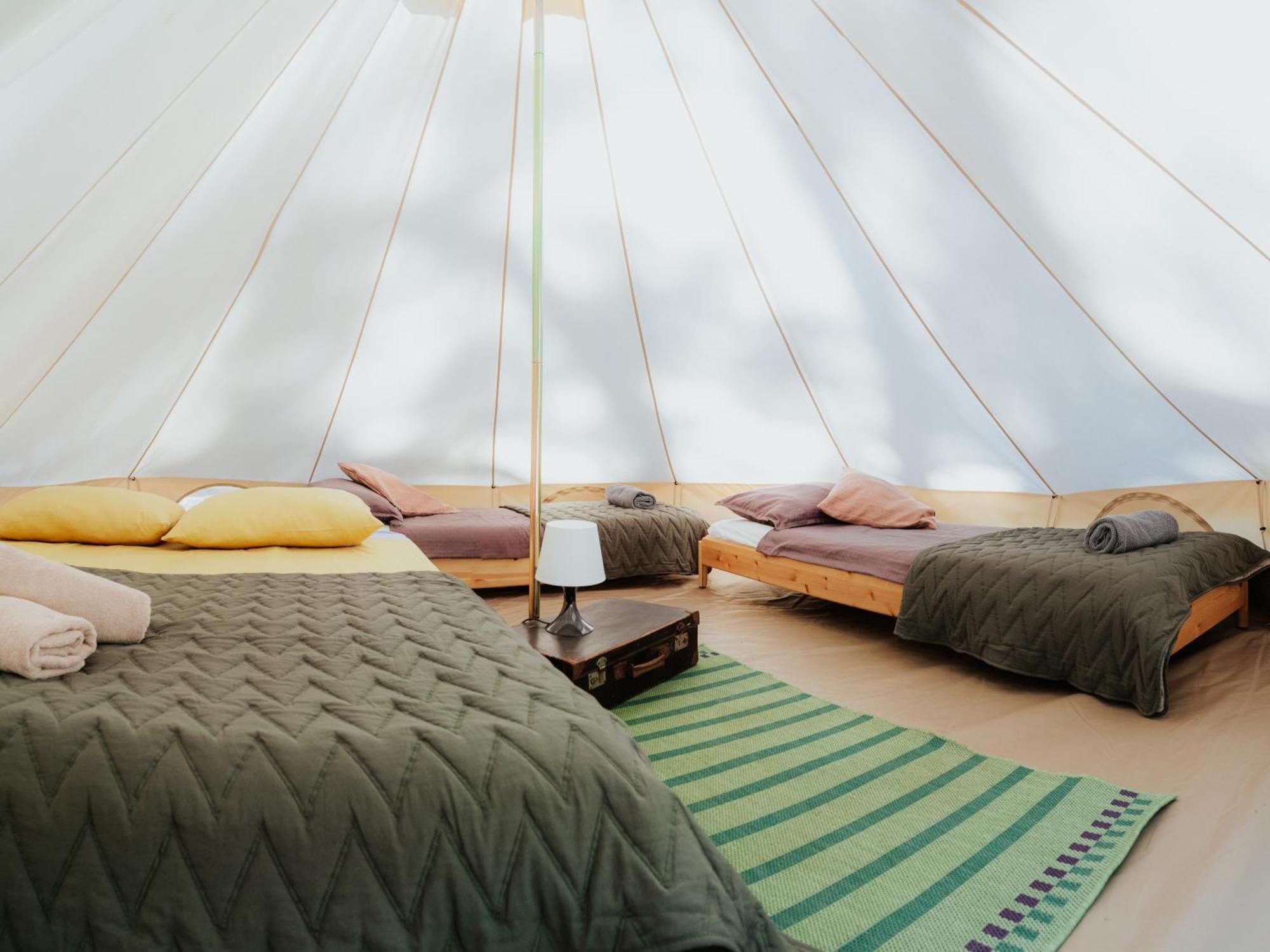 Camp 'Dvor' bell tent accommodation Manjadvorci Camera foto